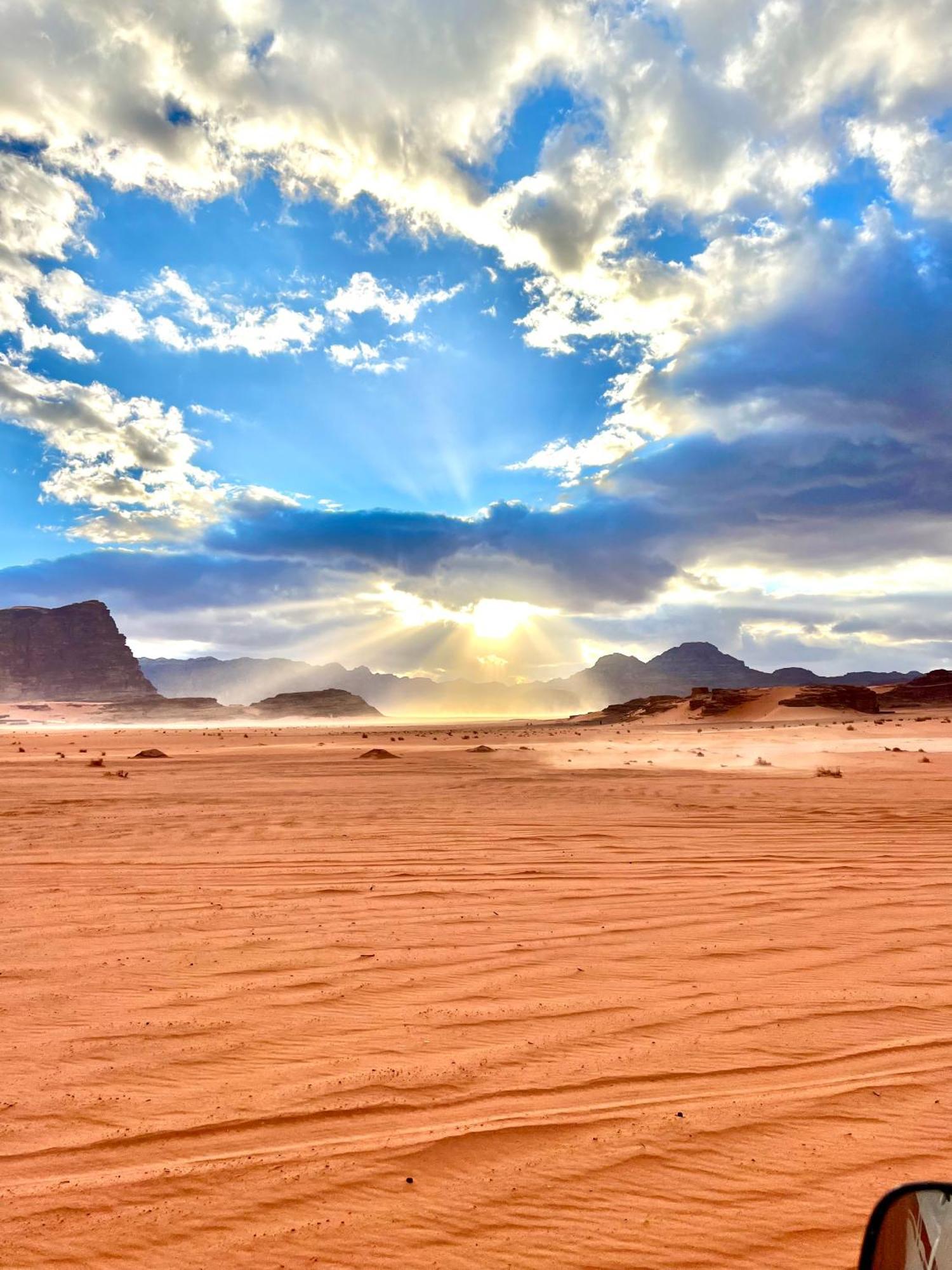 Star Of Wadi Rum Buitenkant foto