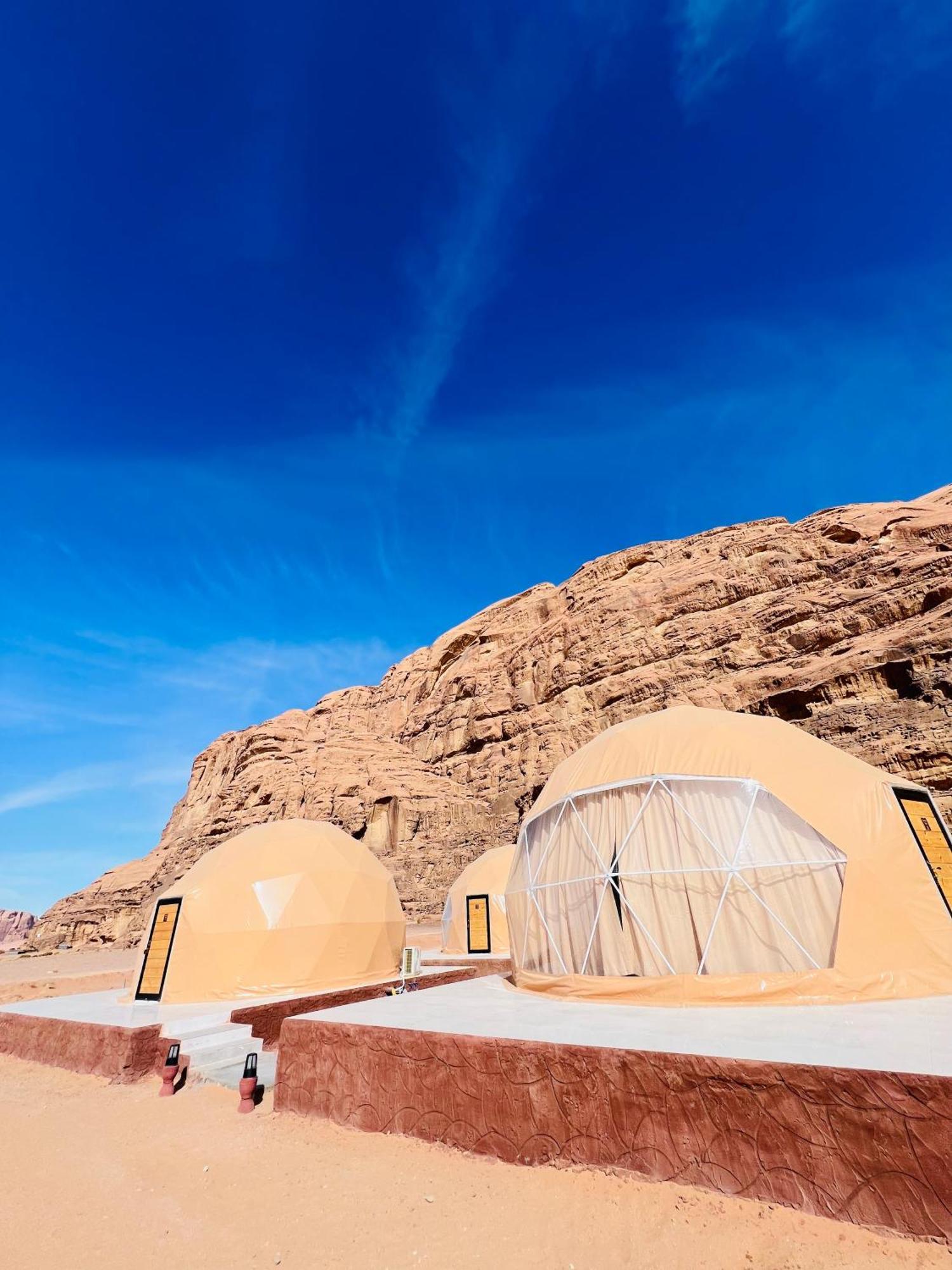 Star Of Wadi Rum Buitenkant foto