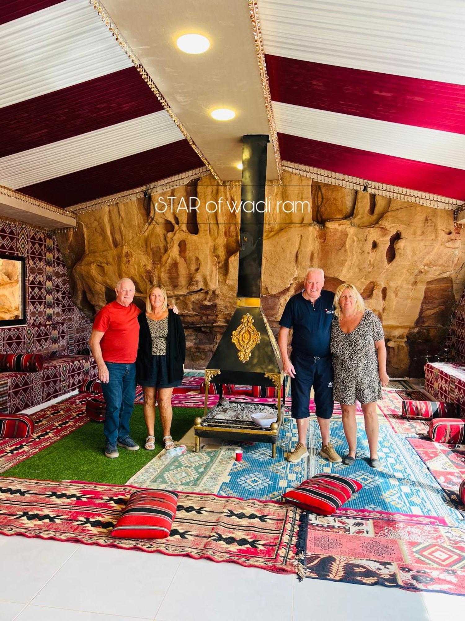 Star Of Wadi Rum Buitenkant foto